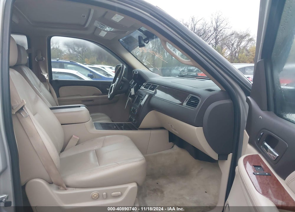 2007 GMC YUKON DENALI VIN: 1GKFK63857J315460