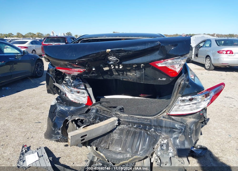 2017 TOYOTA CAMRY LE VIN: 4T1BF1FK0HU454870