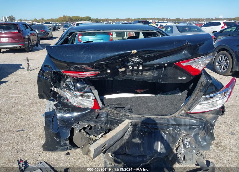 2017 TOYOTA CAMRY LE VIN: 4T1BF1FK0HU454870