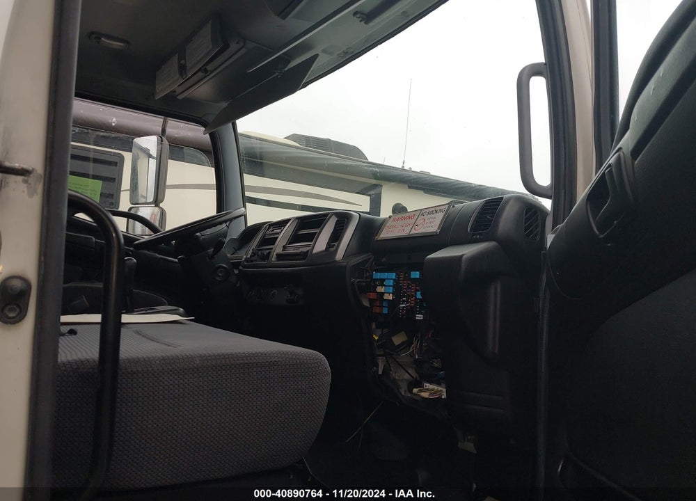 2010 HINO 268 VIN: 5PVNE8JT6A4S53249