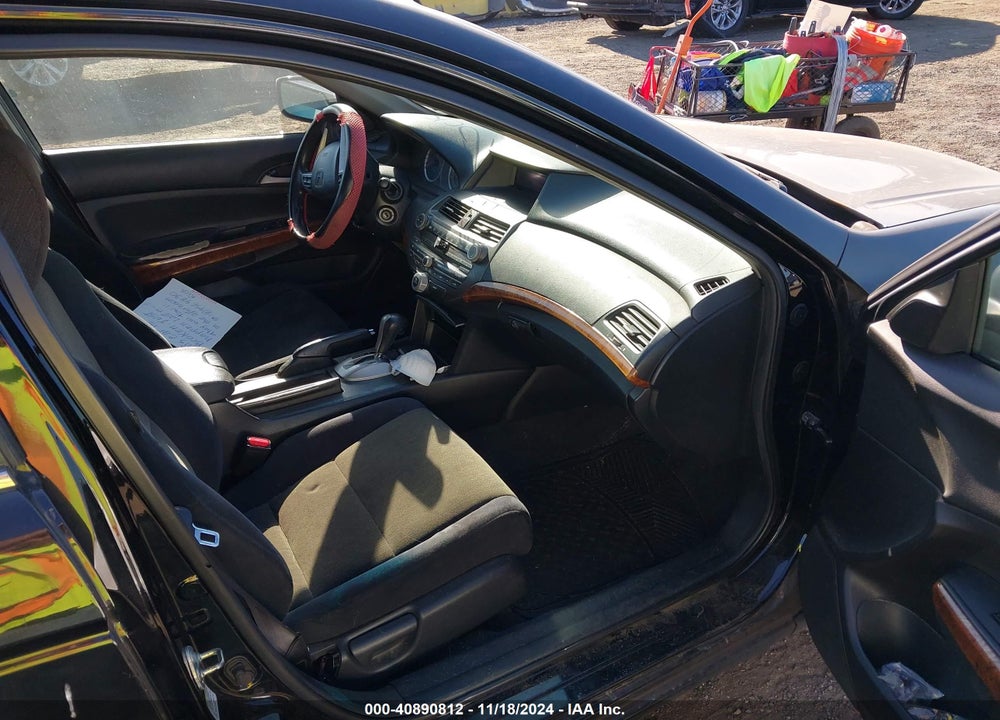 2012 HONDA ACCORD 2.4 EX VIN: 1HGCP2F76CA161431