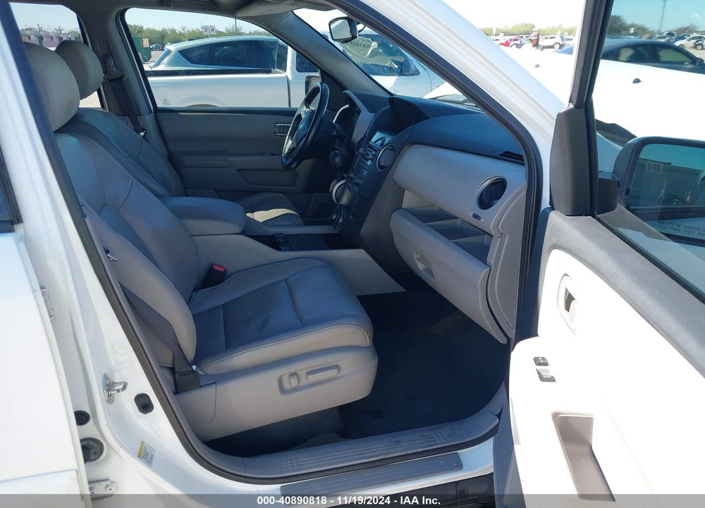 2014 HONDA PILOT EX-L VIN: 5FNYF3H71EB028449