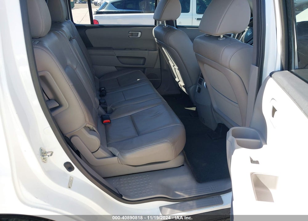 2014 HONDA PILOT EX-L VIN: 5FNYF3H71EB028449