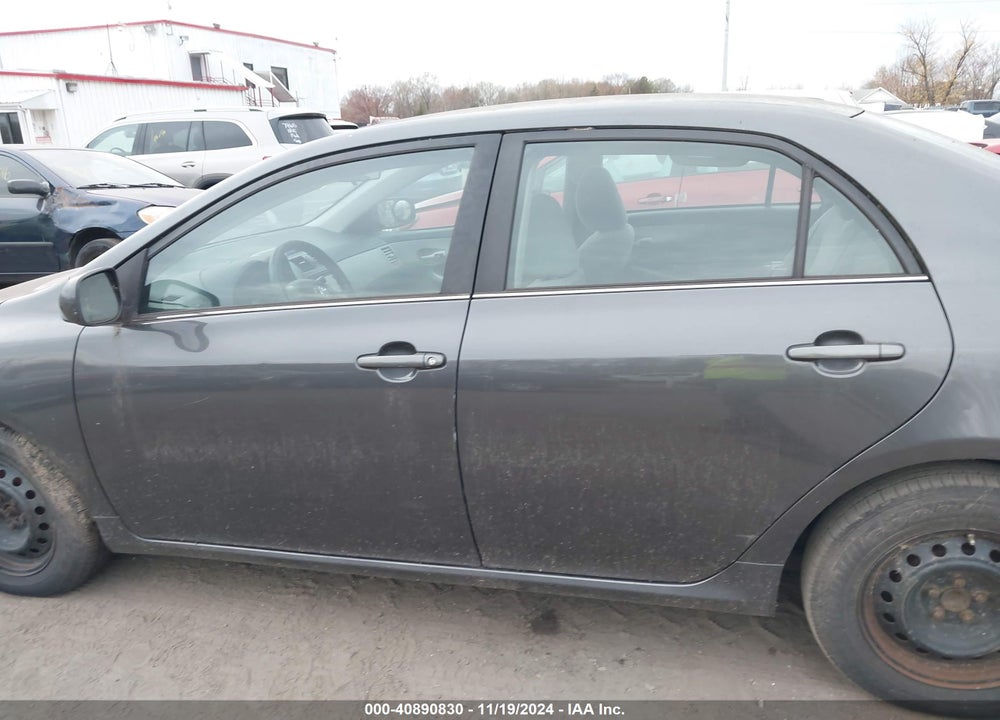 2013 TOYOTA COROLLA LE VIN: 2T1BU4EE0DC060879