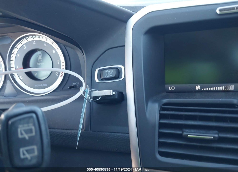 2012 VOLVO XC60 3.2/3.2 PLATINUM/3.2 PREMIER/3.2 PREMIER PLUS VIN: YV4952DL8C2265957