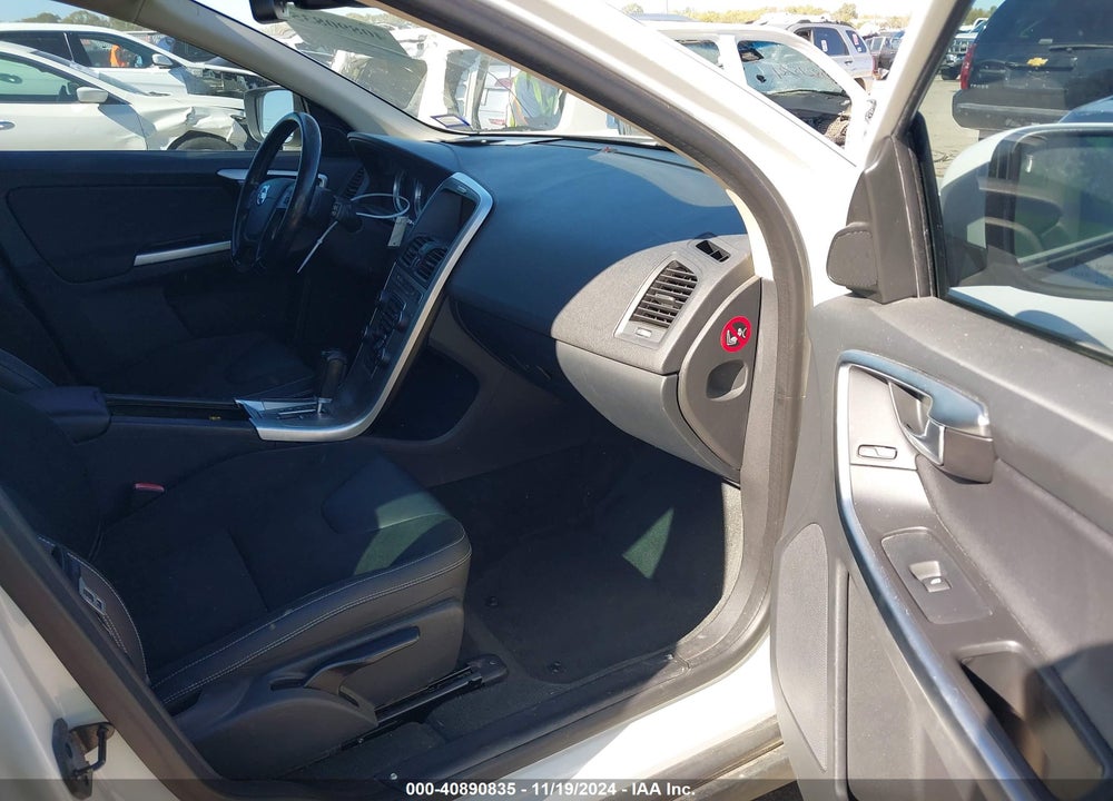 2012 VOLVO XC60 3.2/3.2 PLATINUM/3.2 PREMIER/3.2 PREMIER PLUS VIN: YV4952DL8C2265957