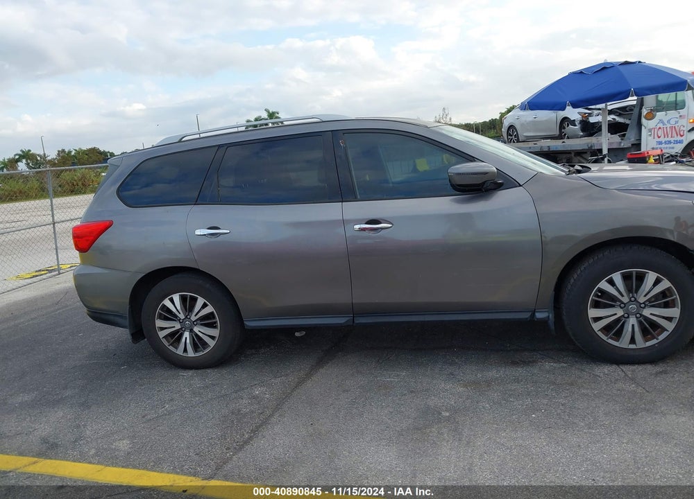 2017 NISSAN PATHFINDER SV VIN: 5N1DR2MN9HC627066