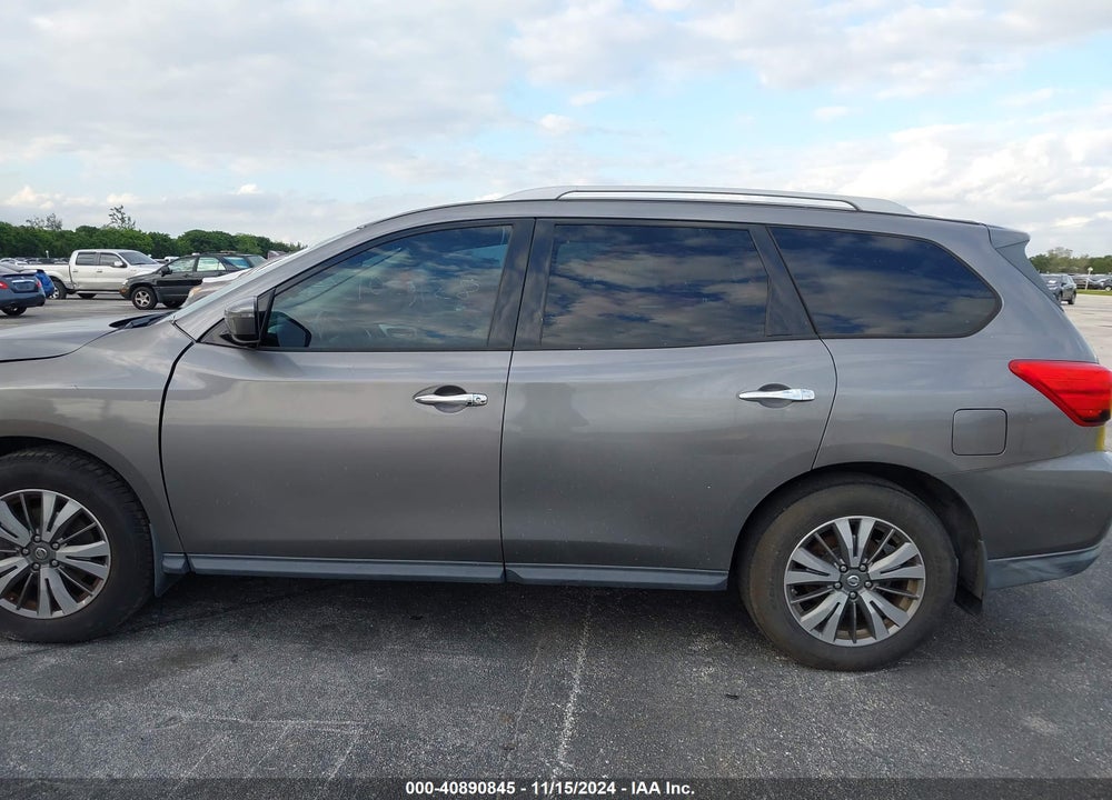 2017 NISSAN PATHFINDER SV VIN: 5N1DR2MN9HC627066
