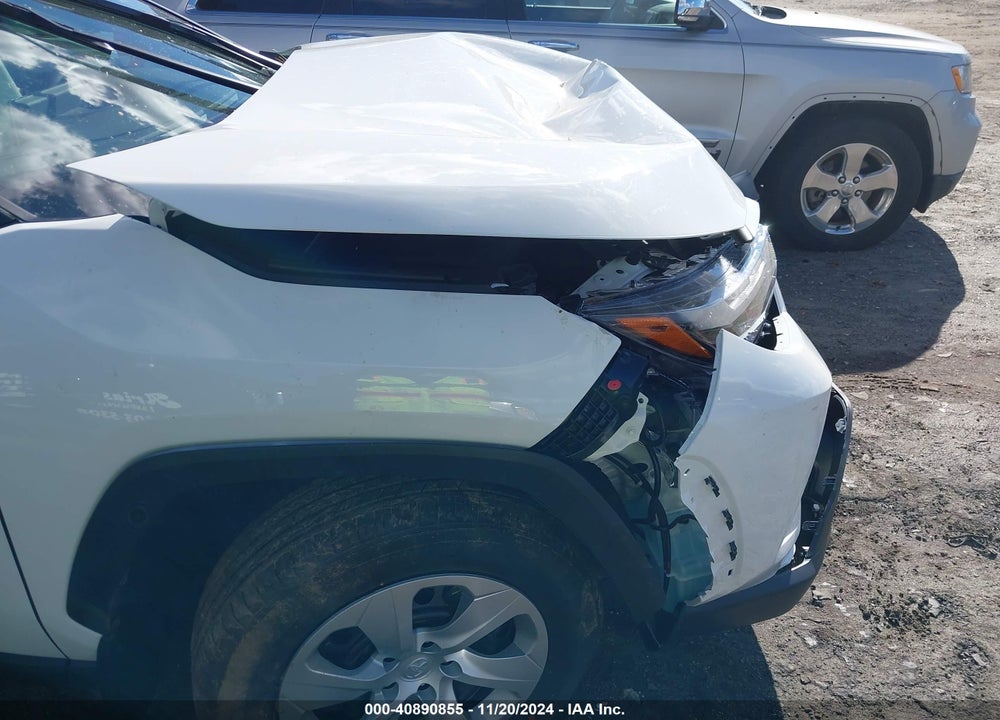 2024 TOYOTA RAV4 LE VIN: 2T3H1RFV3RC301900