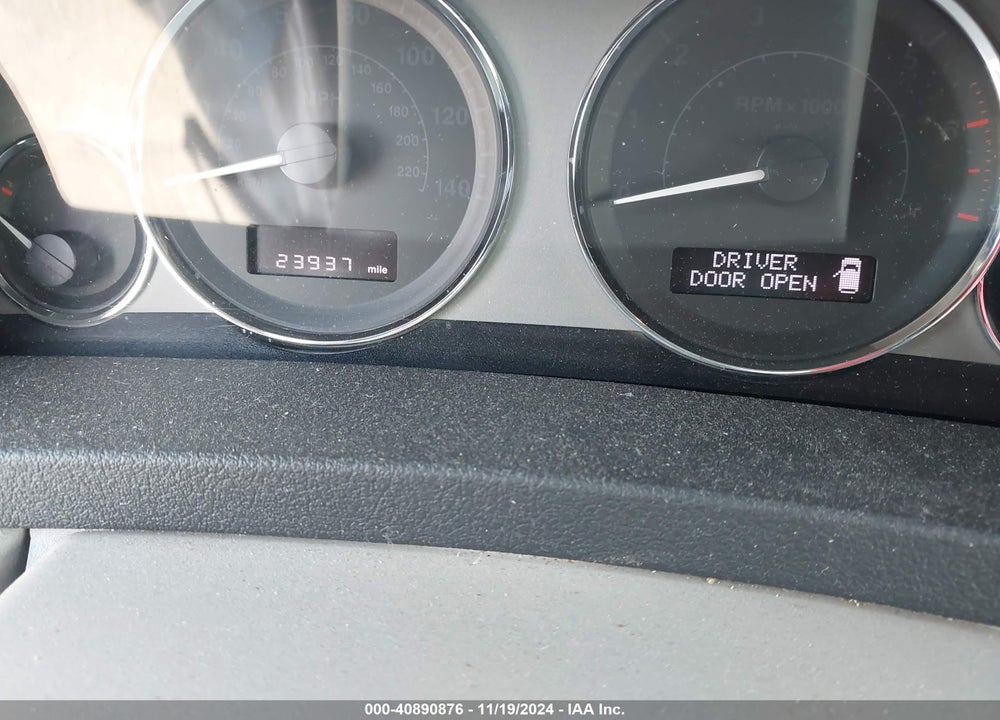 2010 JEEP GRAND CHEROKEE LIMITED VIN: 1J4RR5GT5AC102057