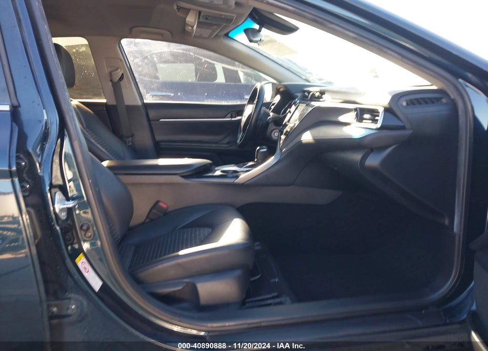 2018 TOYOTA CAMRY SE VIN: JTNB11HK4J3024606
