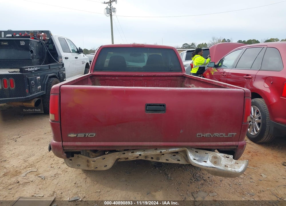 1999 CHEVROLET S-10 LS VIN: 1GCCS19XXX8121563