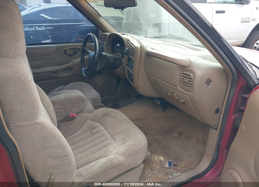 1999 CHEVROLET S-10 LS VIN: 1GCCS19XXX8121563