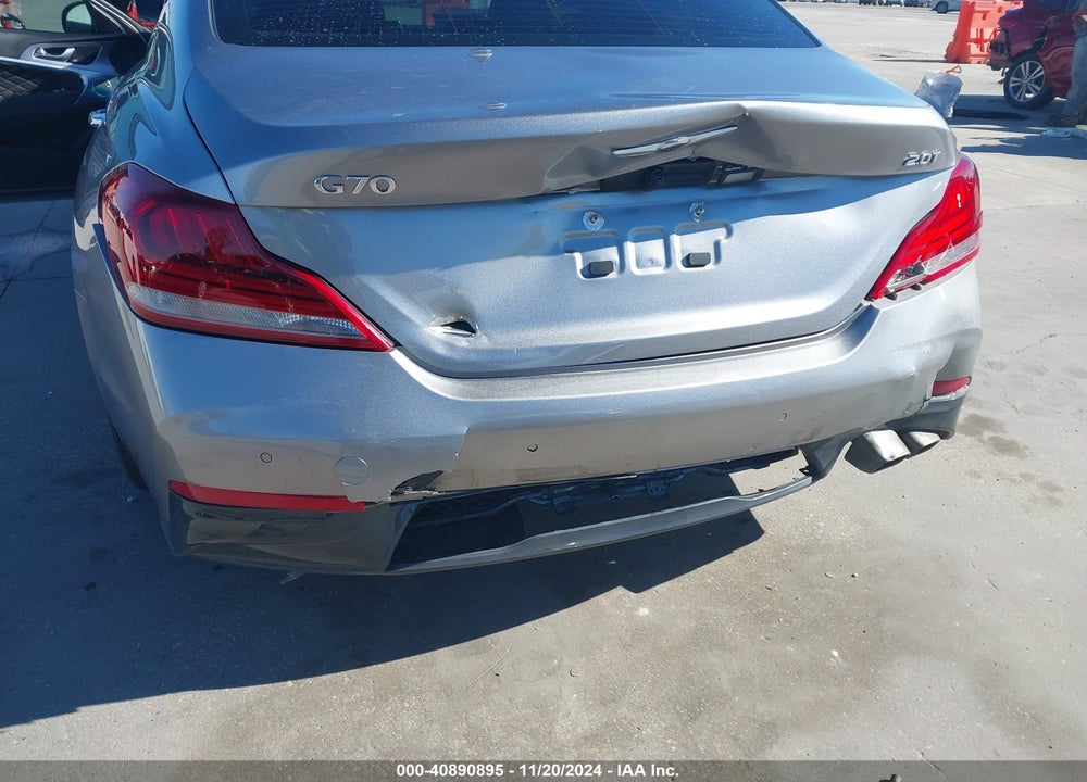 2020 GENESIS G70 2.0T RWD VIN: KMTG44LA1LU055649