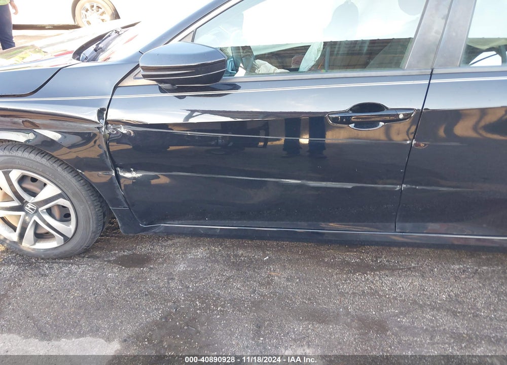 2018 HONDA CIVIC LX VIN: 2HGFC2F55JH610474