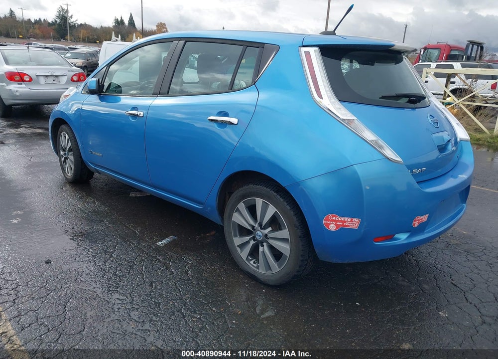 2013 NISSAN LEAF VIN: 1N4AZ0CP7DC415829