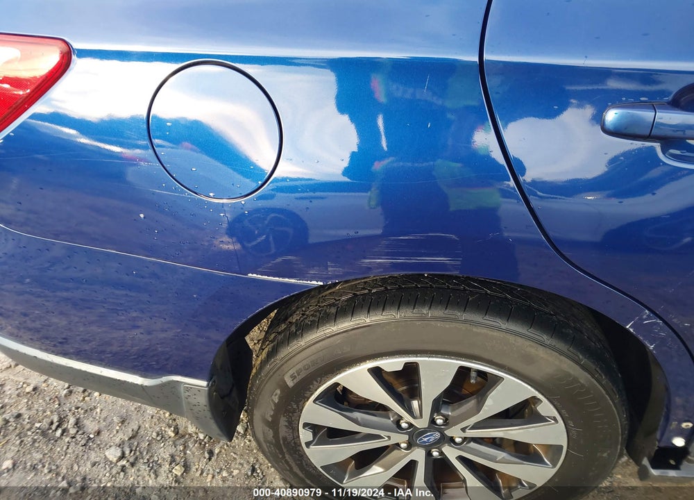 2017 SUBARU OUTBACK 2.5I LIMITED VIN: 4S4BSANC6H3359290