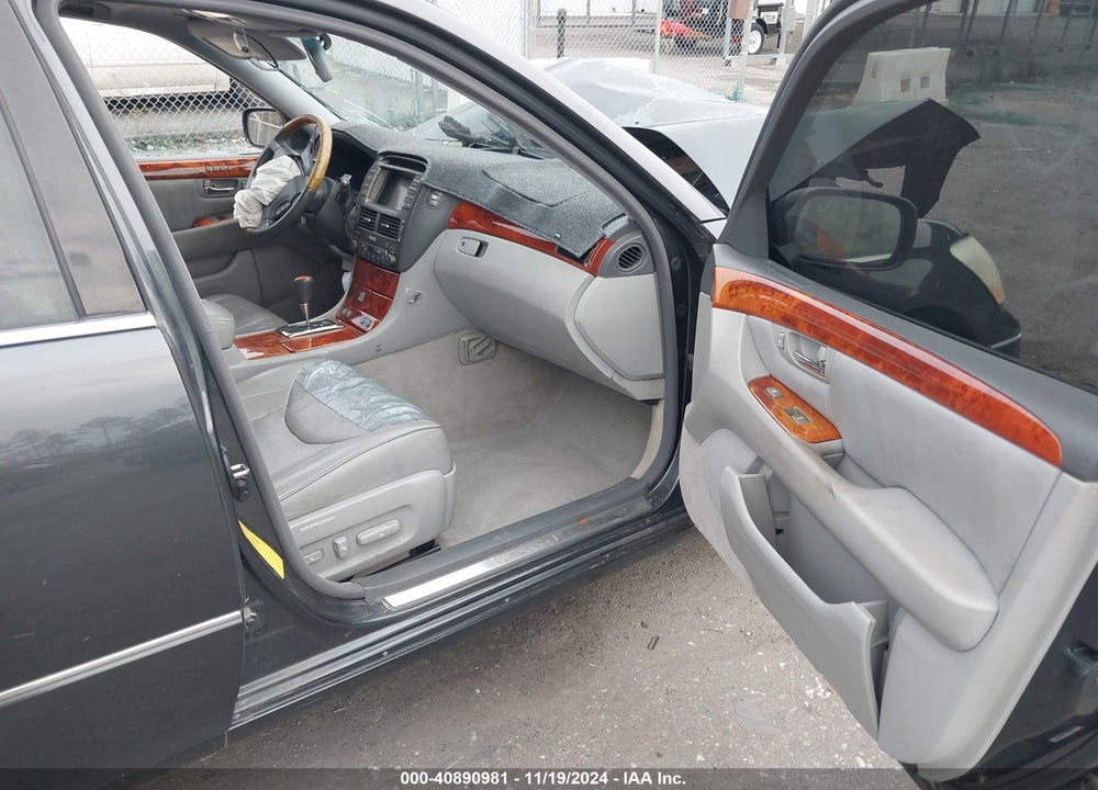 2004 LEXUS LS 430 VIN: JTHBN36F640172514
