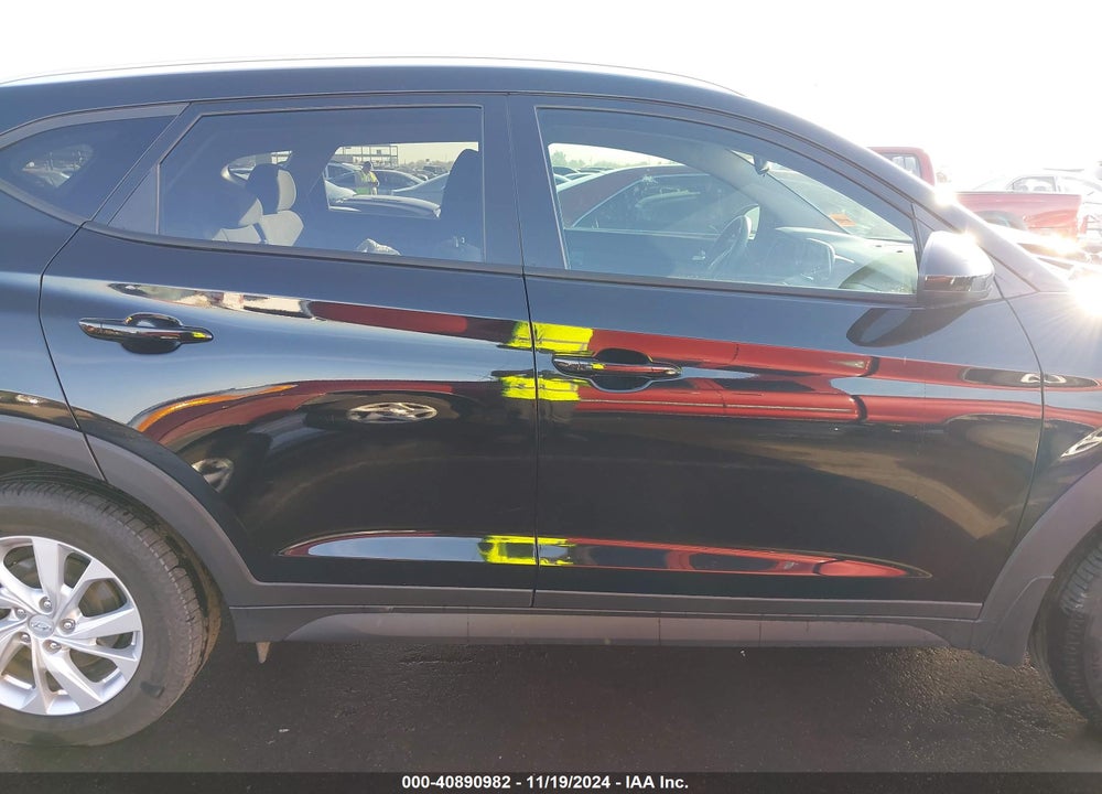 2021 HYUNDAI TUCSON VALUE VIN: KM8J33A41MU300445
