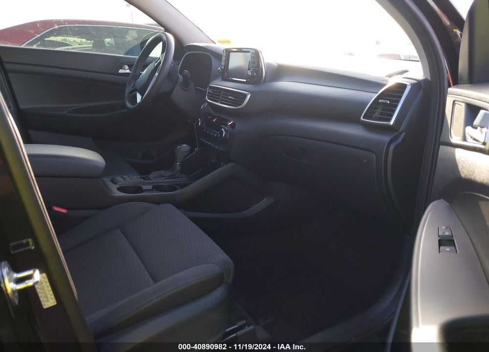 2021 HYUNDAI TUCSON VALUE VIN: KM8J33A41MU300445