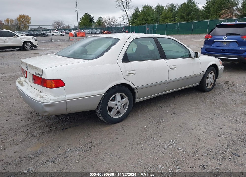 2001 TOYOTA CAMRY LE VIN: JT2BG22KX10571505