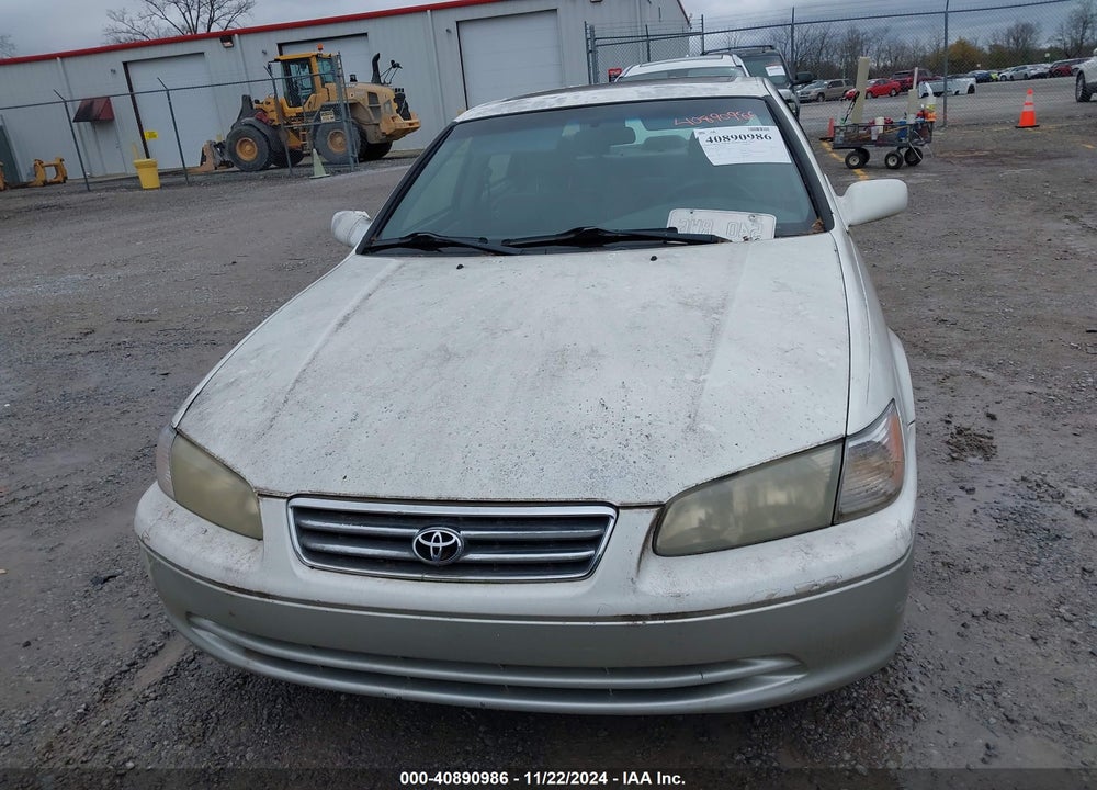 2001 TOYOTA CAMRY LE VIN: JT2BG22KX10571505
