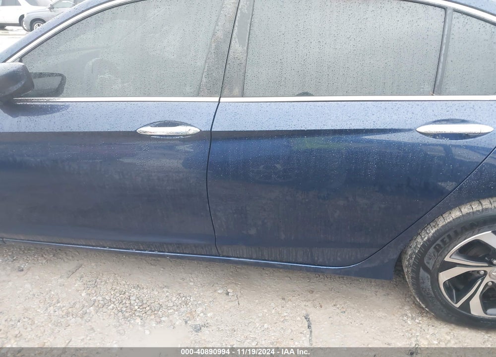 2016 HONDA ACCORD VIN: 1HGCR2F39GA152817