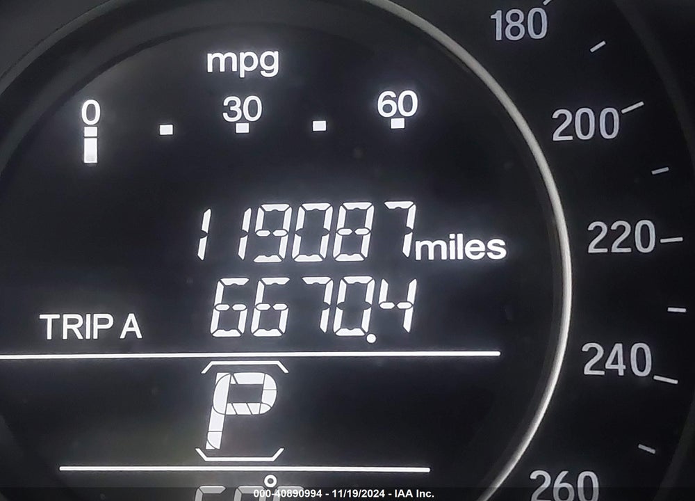 2016 HONDA ACCORD VIN: 1HGCR2F39GA152817