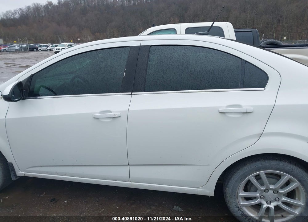 2014 CHEVROLET SONIC LT MANUAL VIN: 1G1JD5SH7E4145280