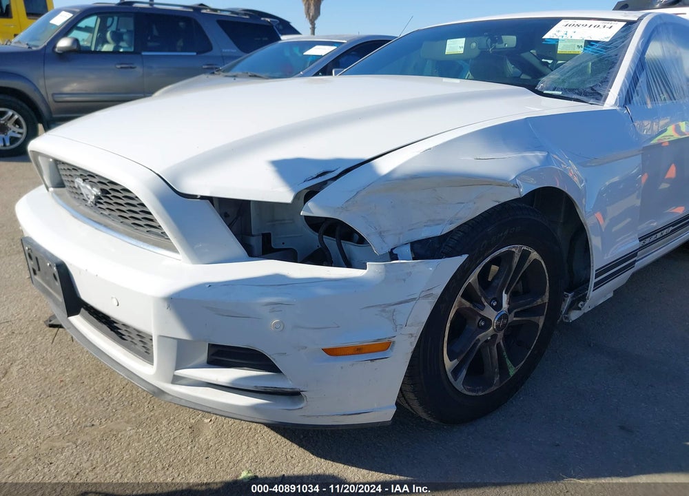 2014 FORD MUSTANG V6 PREMIUM VIN: 1ZVBP8AM4E5229518