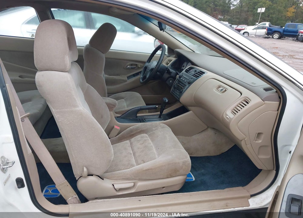 2002 HONDA ACCORD 2.3 SE VIN: 1HGCG320X2A021458