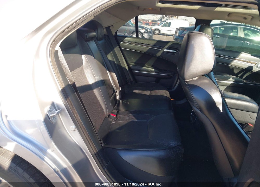 2017 CHRYSLER 300C VIN: 2C3CCAEG9HH564337