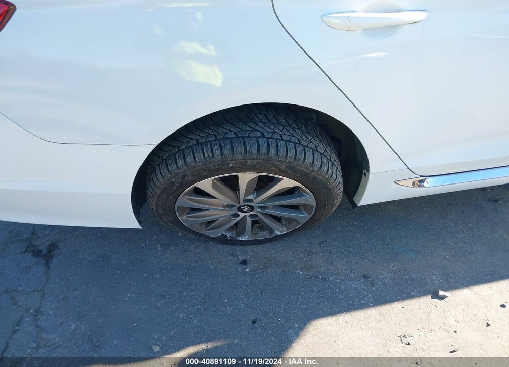 2015 HYUNDAI SONATA SPORT VIN: 5NPE34AF1FH107674