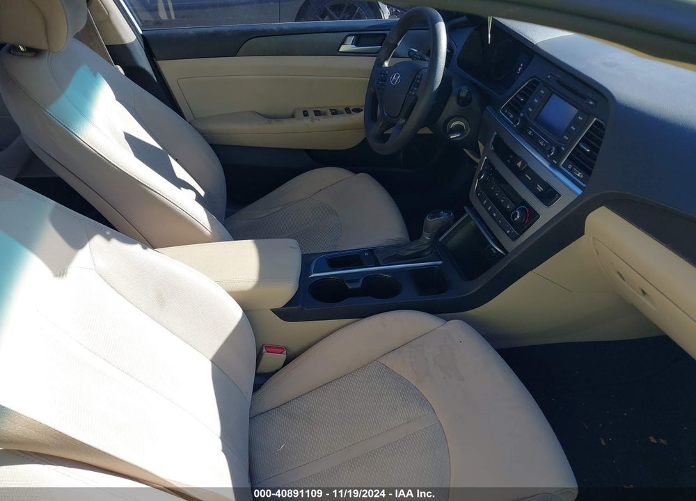 2015 HYUNDAI SONATA SPORT VIN: 5NPE34AF1FH107674