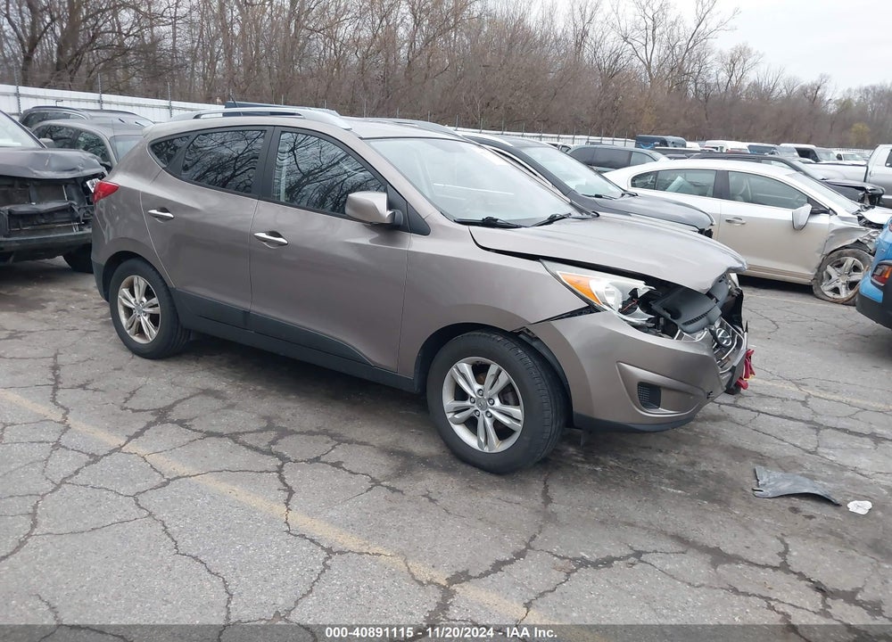 2011 HYUNDAI TUCSON GLS VIN: KM8JU3AC1BU129732