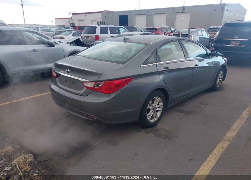 2013 HYUNDAI SONATA GLS VIN: 5NPEB4AC4DH748520