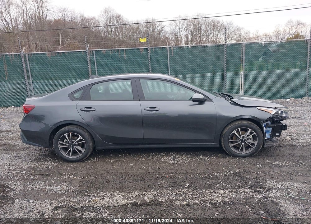 2024 KIA FORTE LXS VIN: 3KPF24AD3RE828156