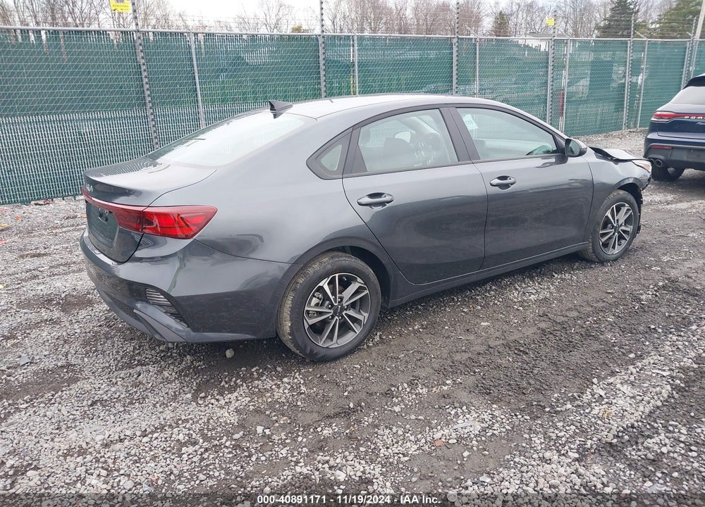 2024 KIA FORTE LXS VIN: 3KPF24AD3RE828156