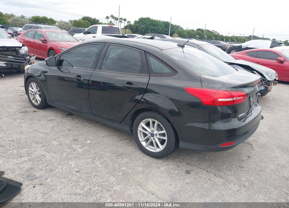 2015 FORD FOCUS SE VIN: 1FADP3F22FL259738