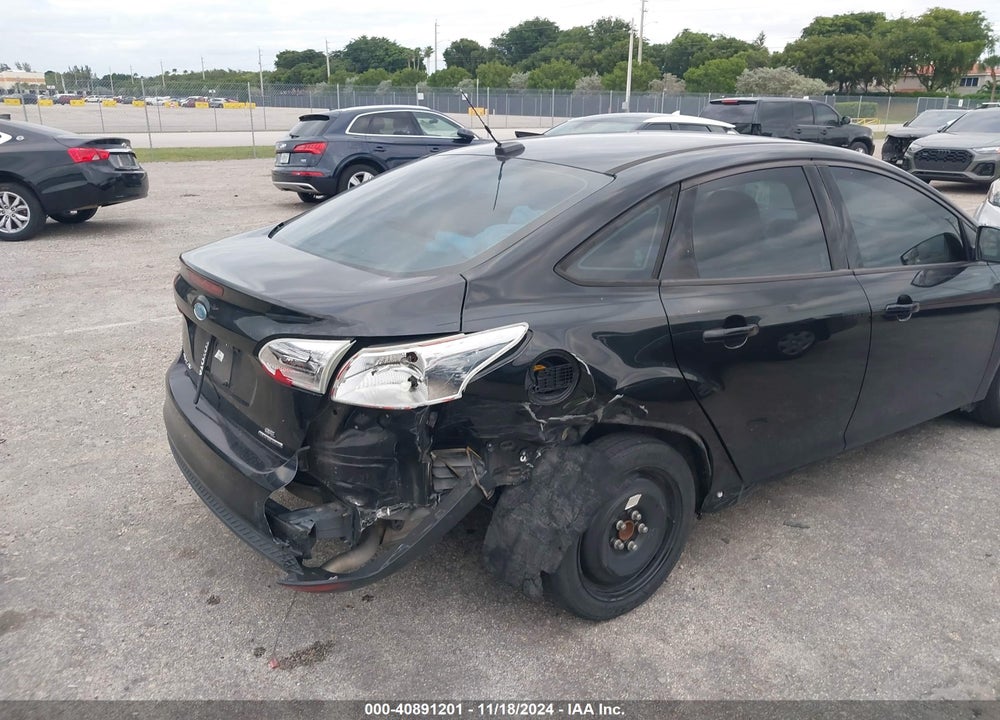 2015 FORD FOCUS SE VIN: 1FADP3F22FL259738