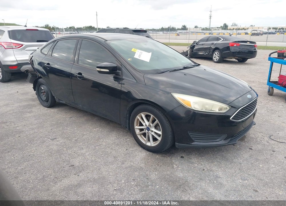 2015 FORD FOCUS SE VIN: 1FADP3F22FL259738