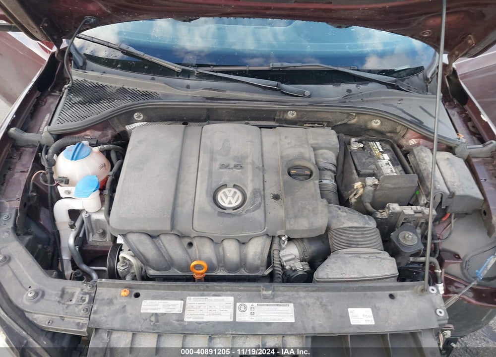2012 VOLKSWAGEN PASSAT 2.5L S VIN: 1VWAH7A3XCC067347