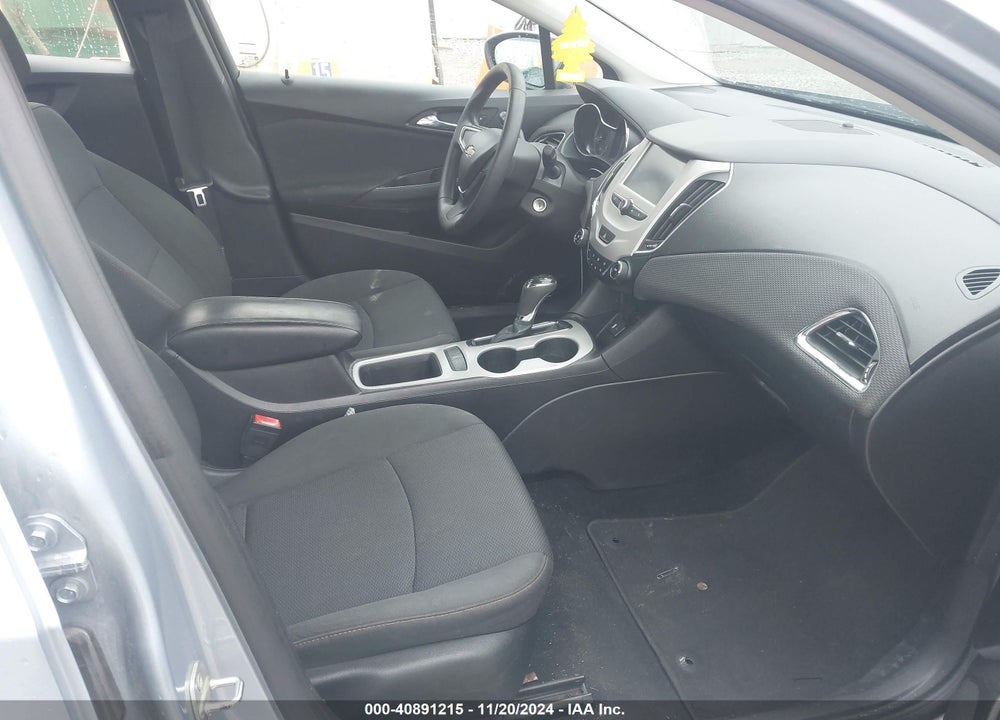 2017 CHEVROLET CRUZE LS AUTO VIN: 1G1BC5SM4H7142568