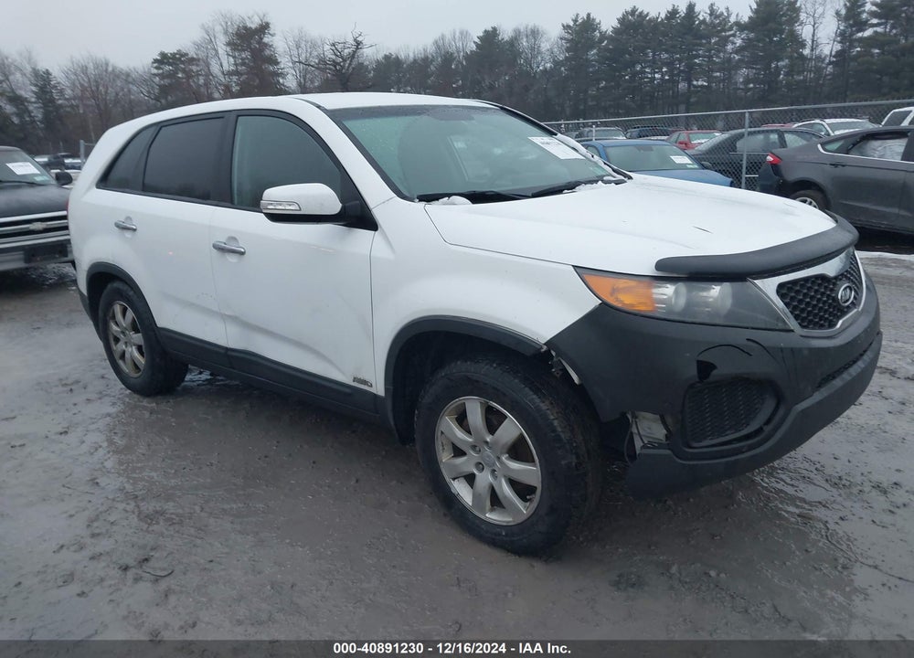2013 KIA SORENTO LX VIN: 5XYKTCA61DG409693
