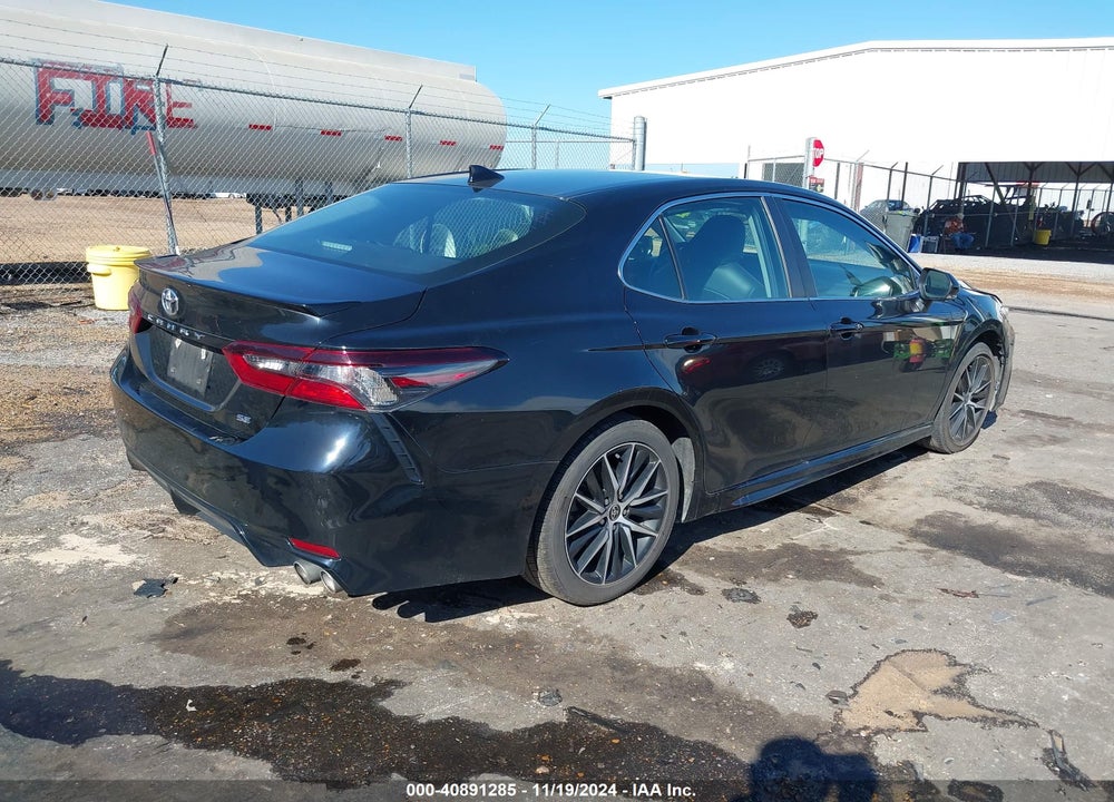 2022 TOYOTA CAMRY SE VIN: 4T1G11AK5NU076374