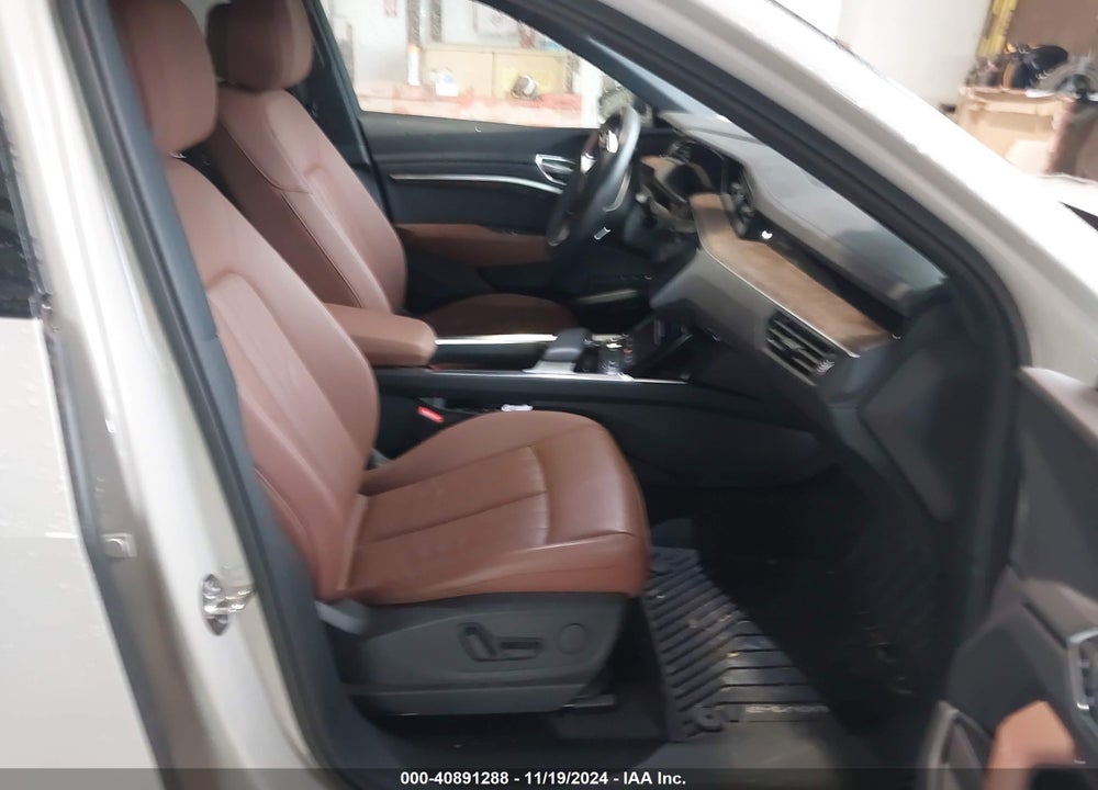2021 AUDI E-TRON SPORTBACK PREMIUM QUATTRO VIN: WA11AAGE3MB026072