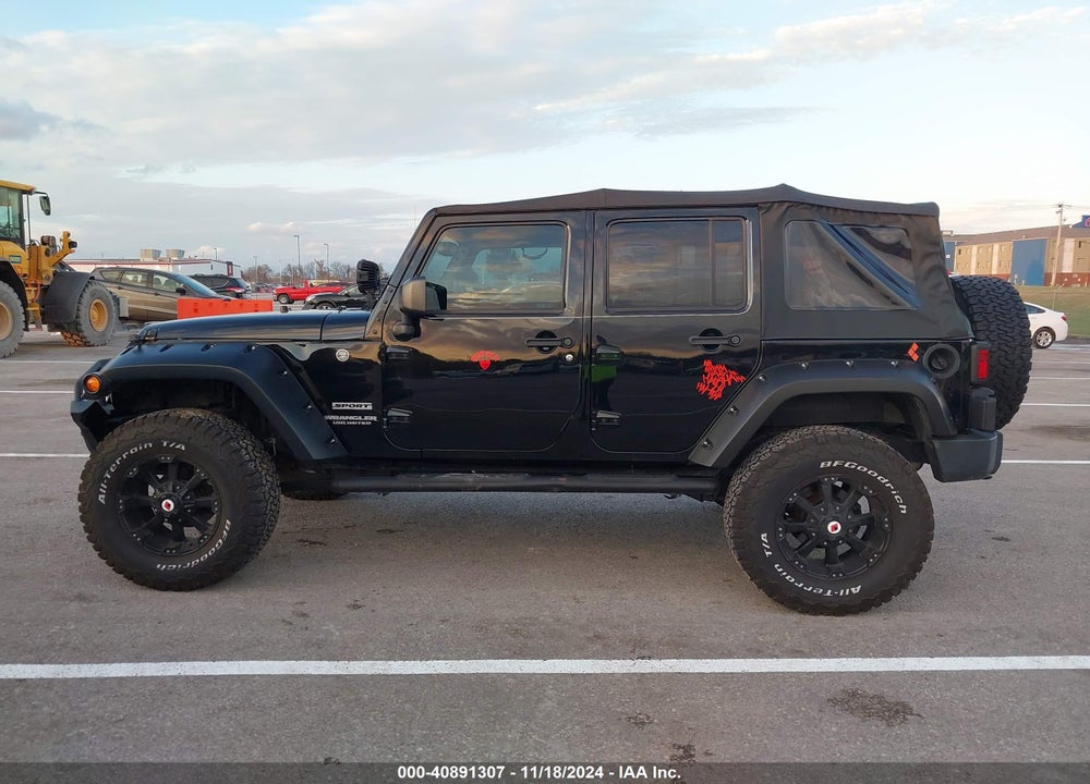 2017 JEEP WRANGLER UNLIMITED SPORT 4X4 VIN: 1C4BJWDG0HL591313