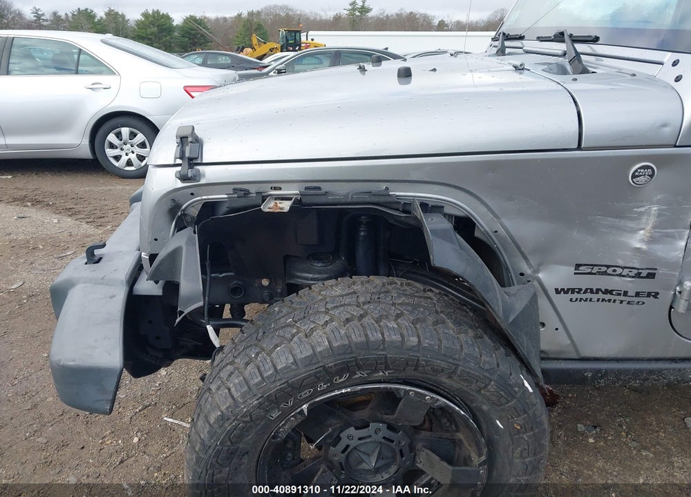 2014 JEEP WRANGLER UNLIMITED SPORT VIN: 1C4BJWDG5EL171252