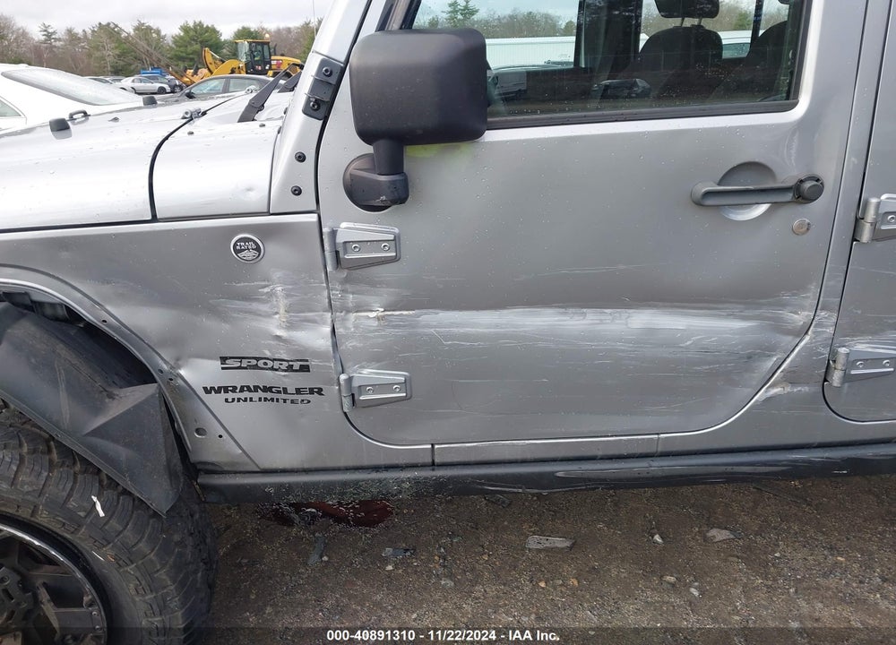 2014 JEEP WRANGLER UNLIMITED SPORT VIN: 1C4BJWDG5EL171252