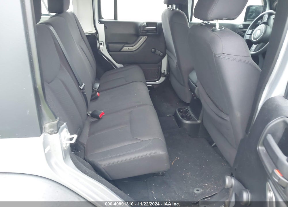 2014 JEEP WRANGLER UNLIMITED SPORT VIN: 1C4BJWDG5EL171252